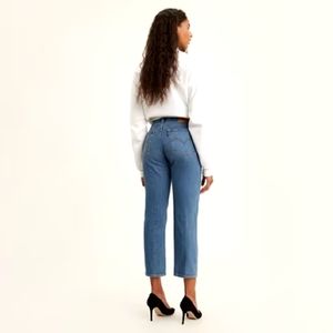 Pre-Loved 𝅺Levi's Wedgie Straight Crop Jeans Jive Sound 30x28